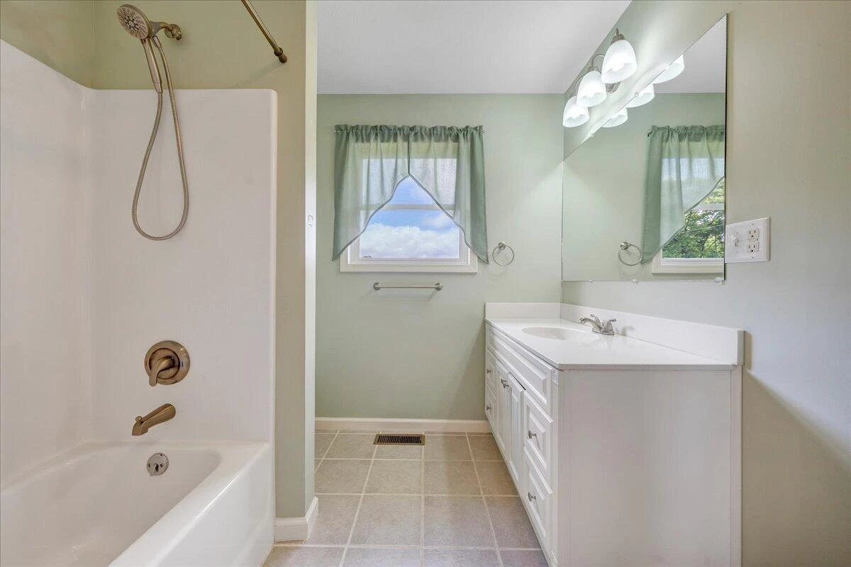 193 Simmons Creek RD - Photo 43