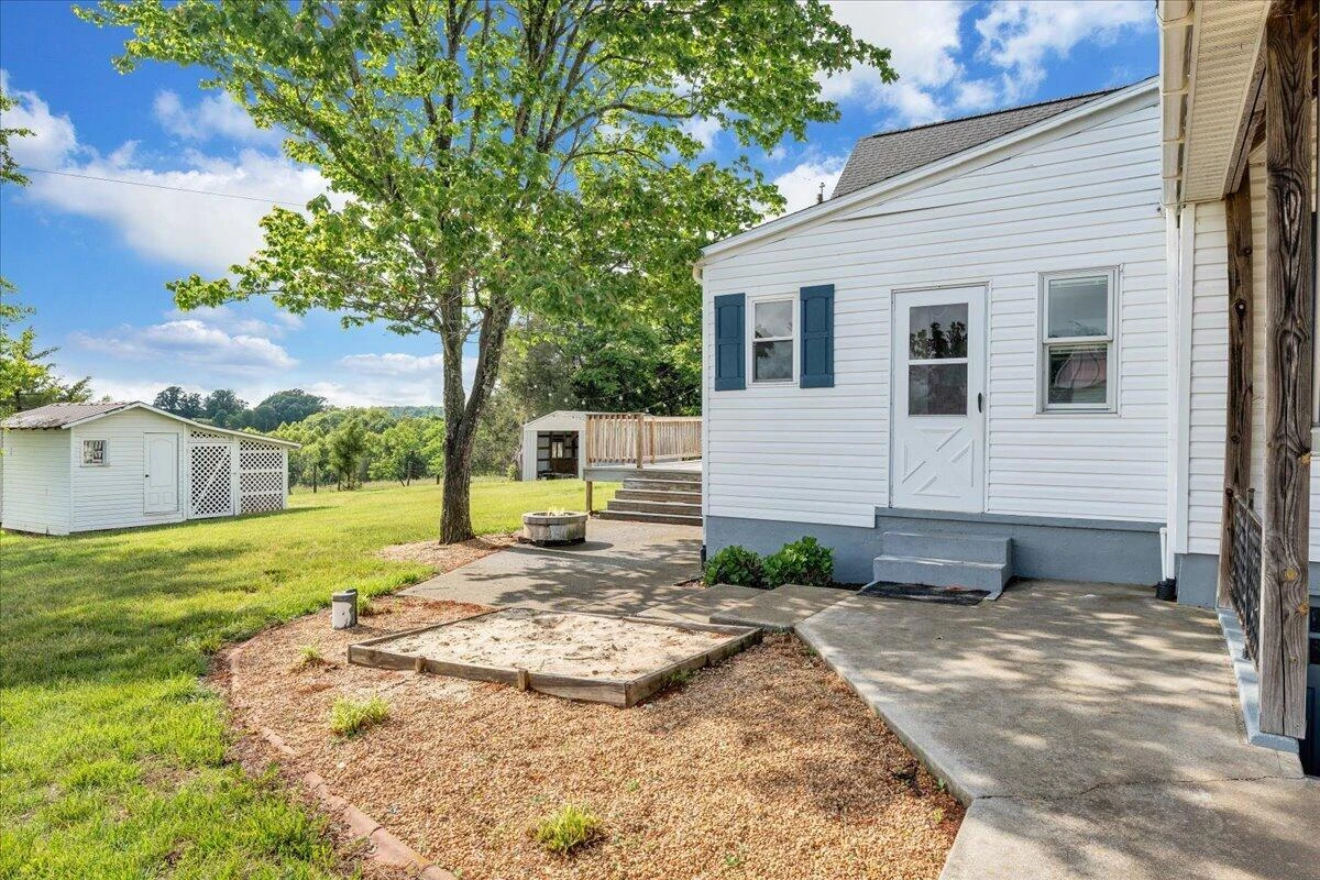 193 Simmons Creek RD - Photo 51