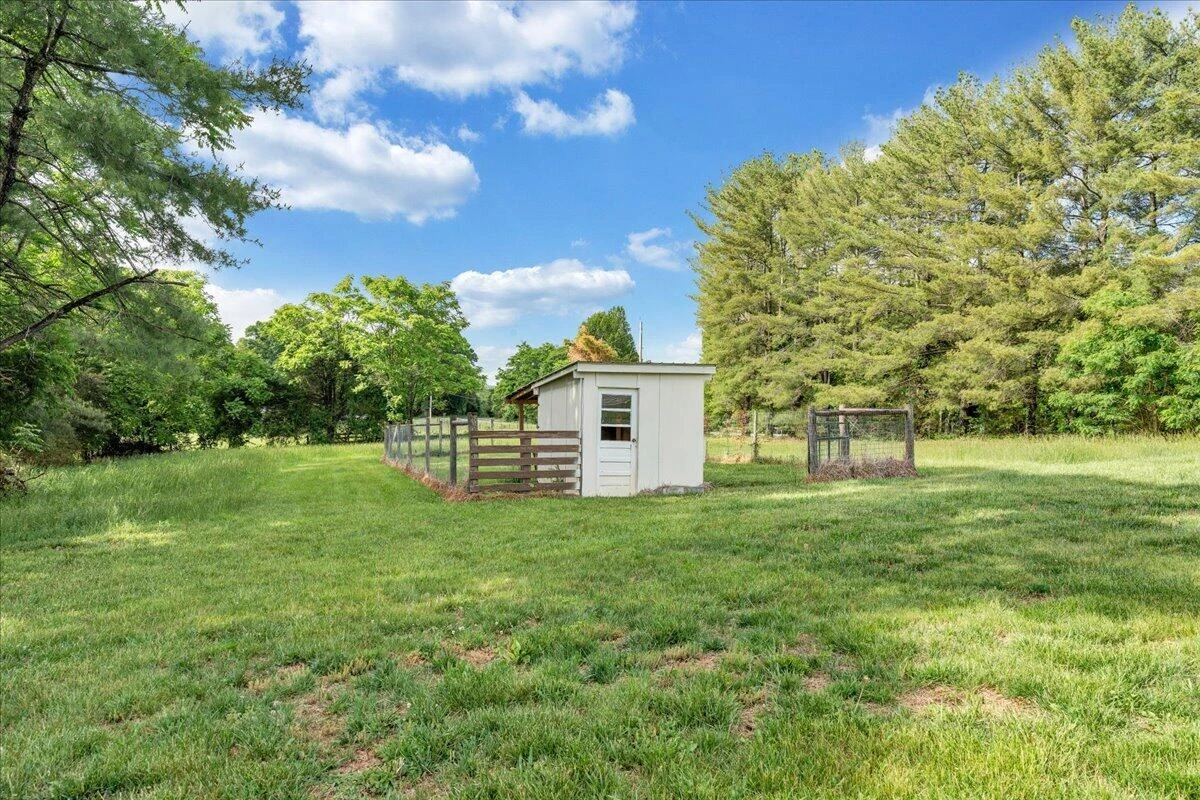 193 Simmons Creek RD - Photo 59