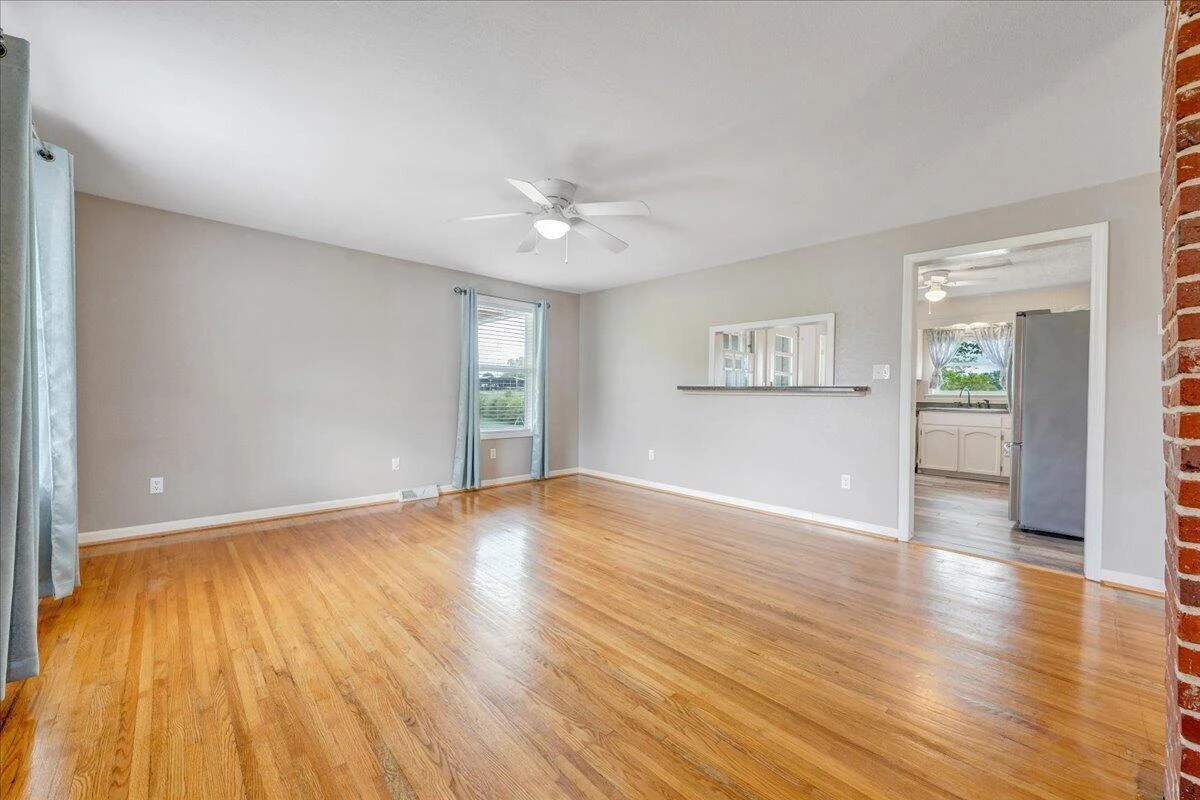193 Simmons Creek RD - Photo 8