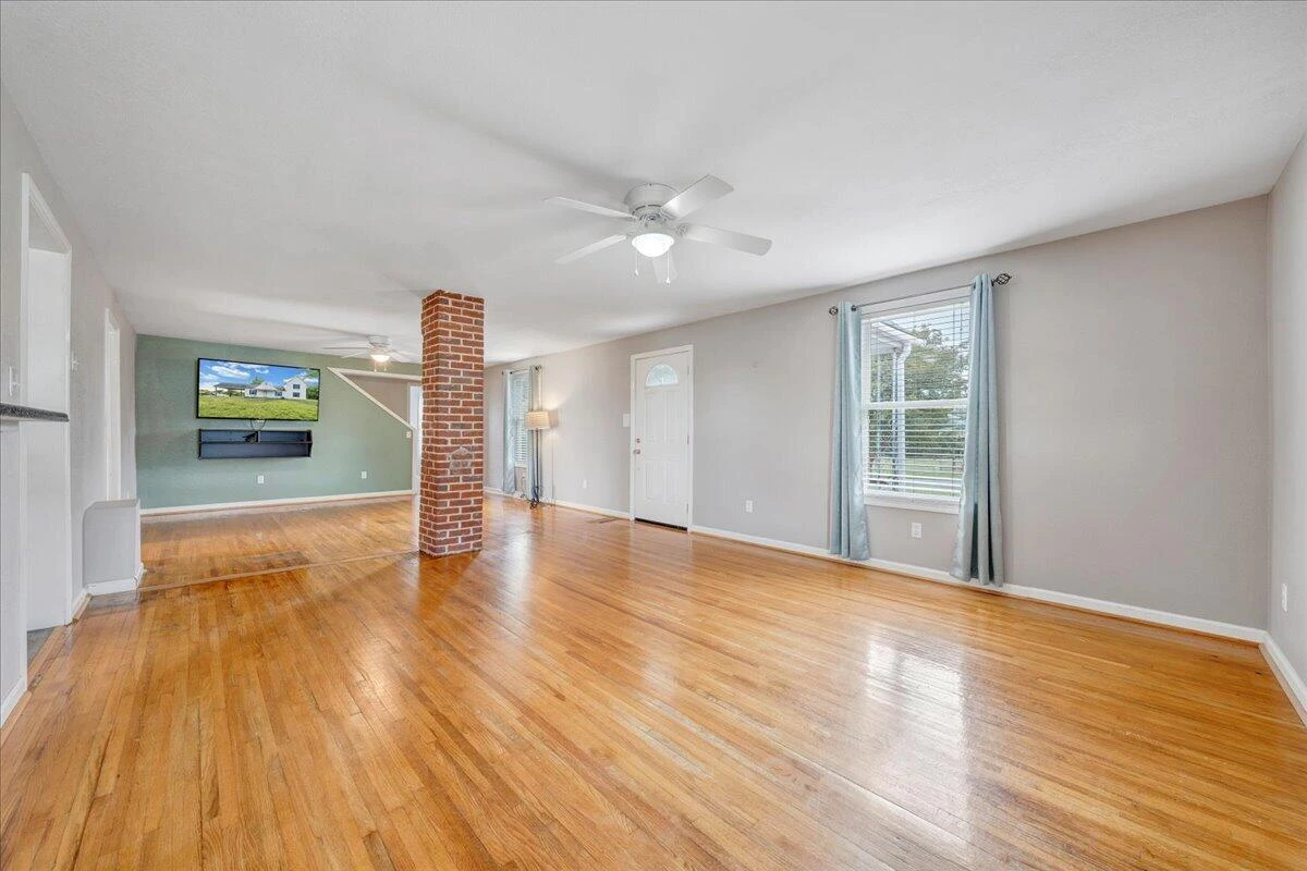 193 Simmons Creek RD - Photo 9