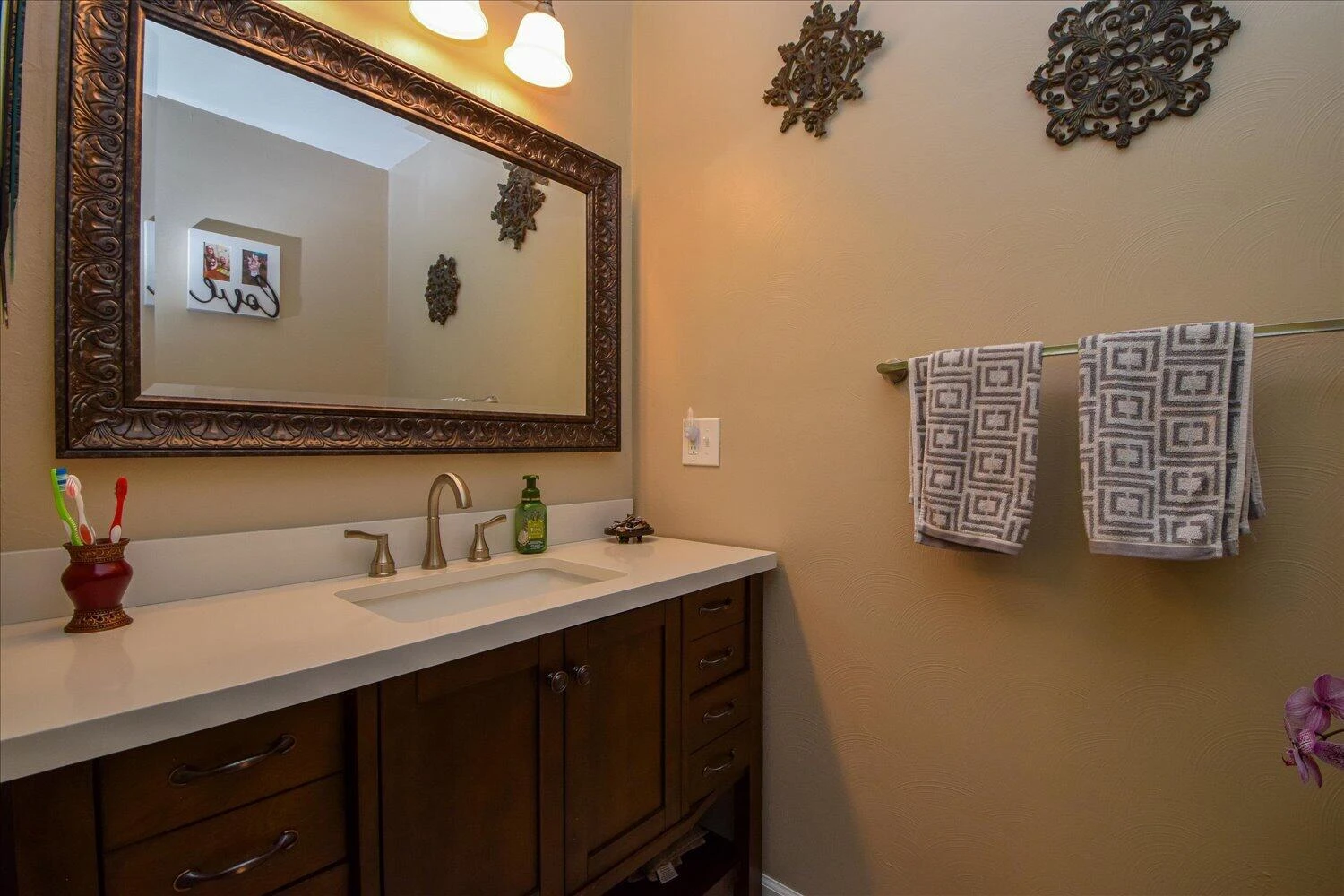 8029 Hilltop DR - Photo 14