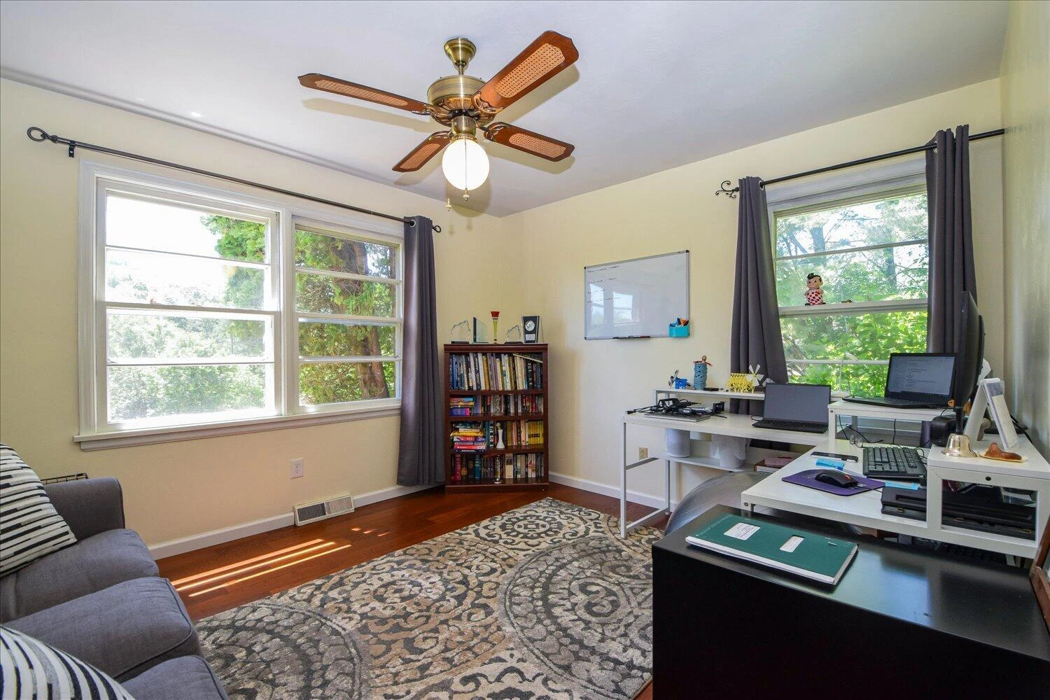8029 Hilltop DR - Photo 16