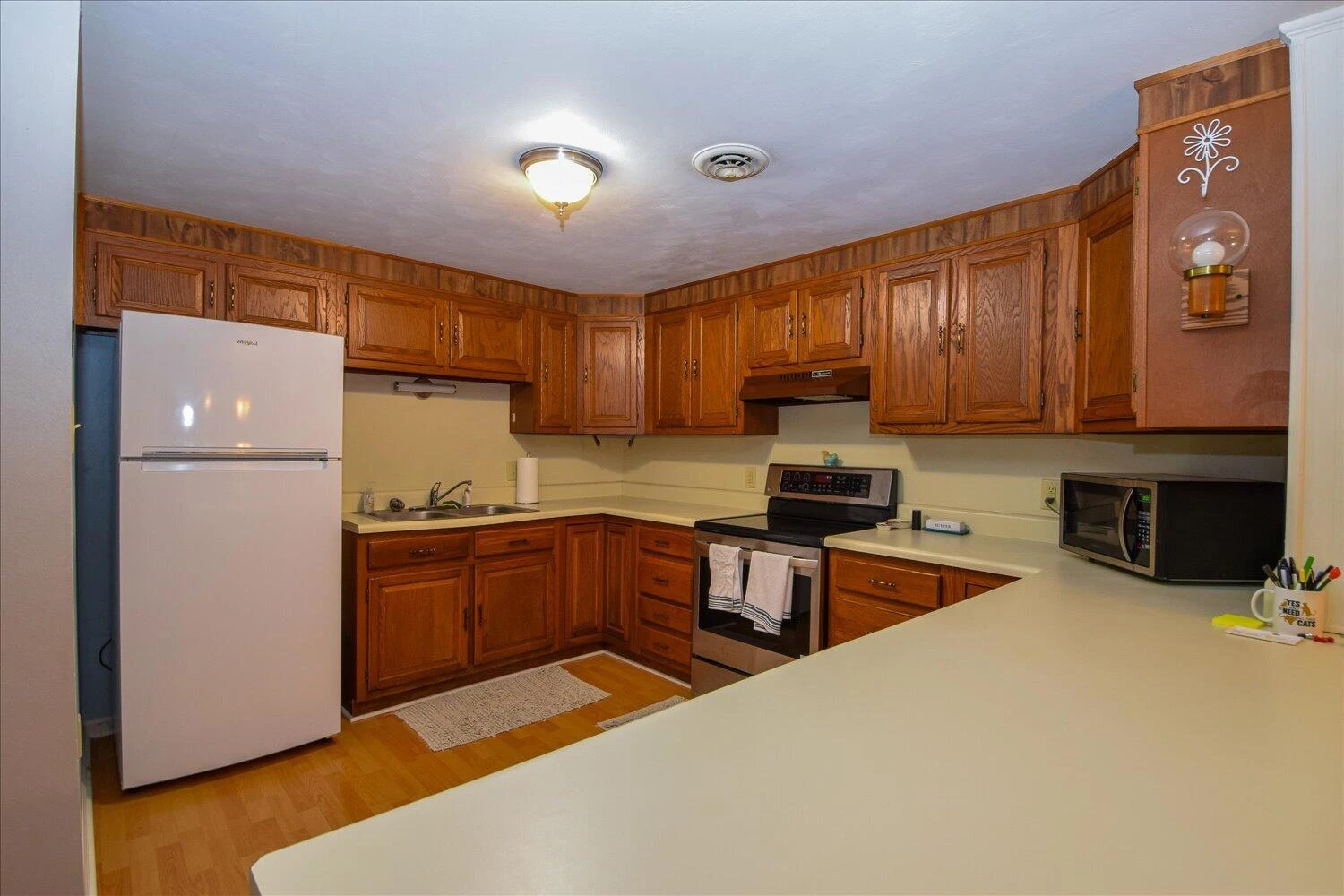 8029 Hilltop DR - Photo 26