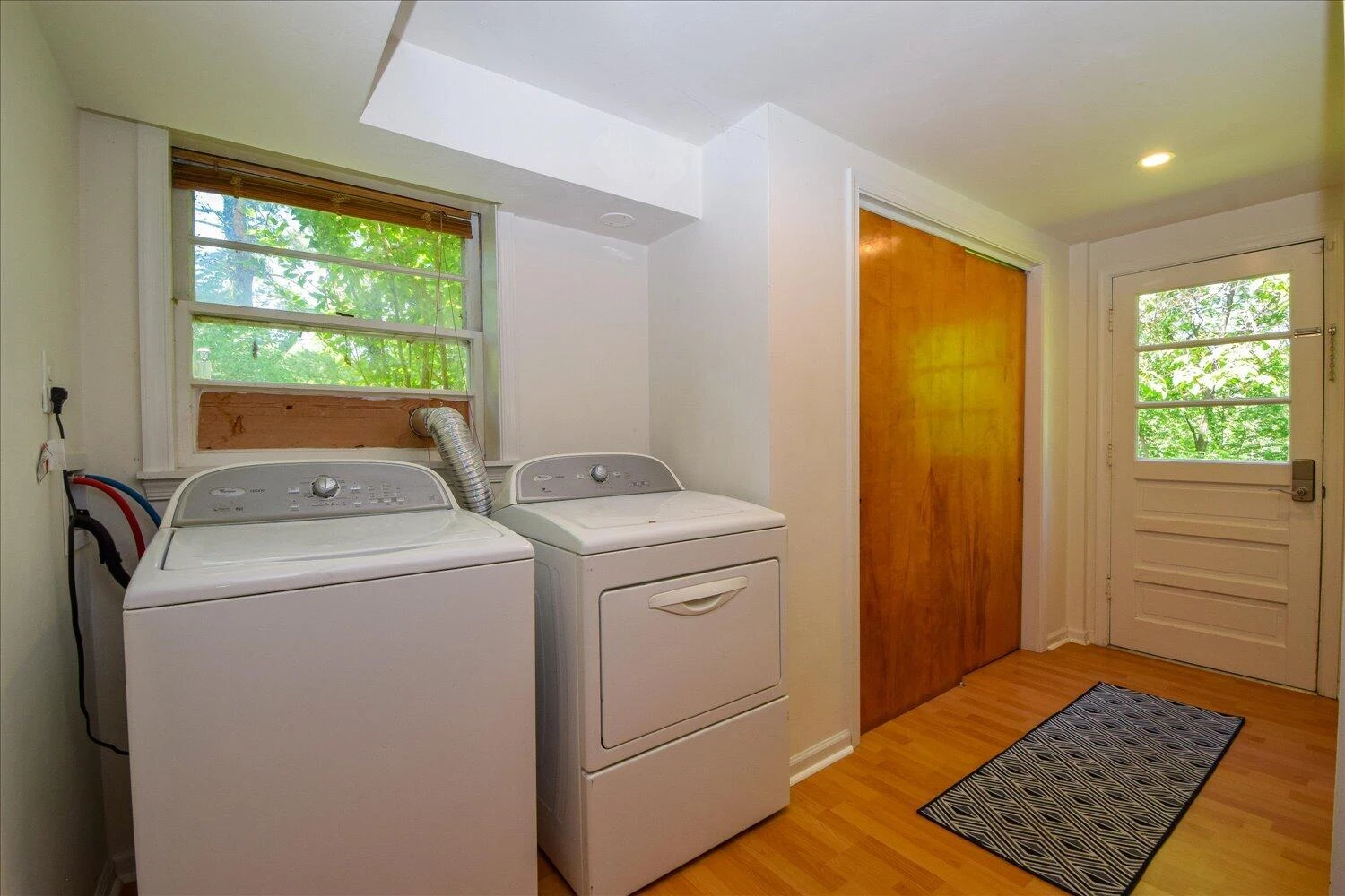 8029 Hilltop DR - Photo 29