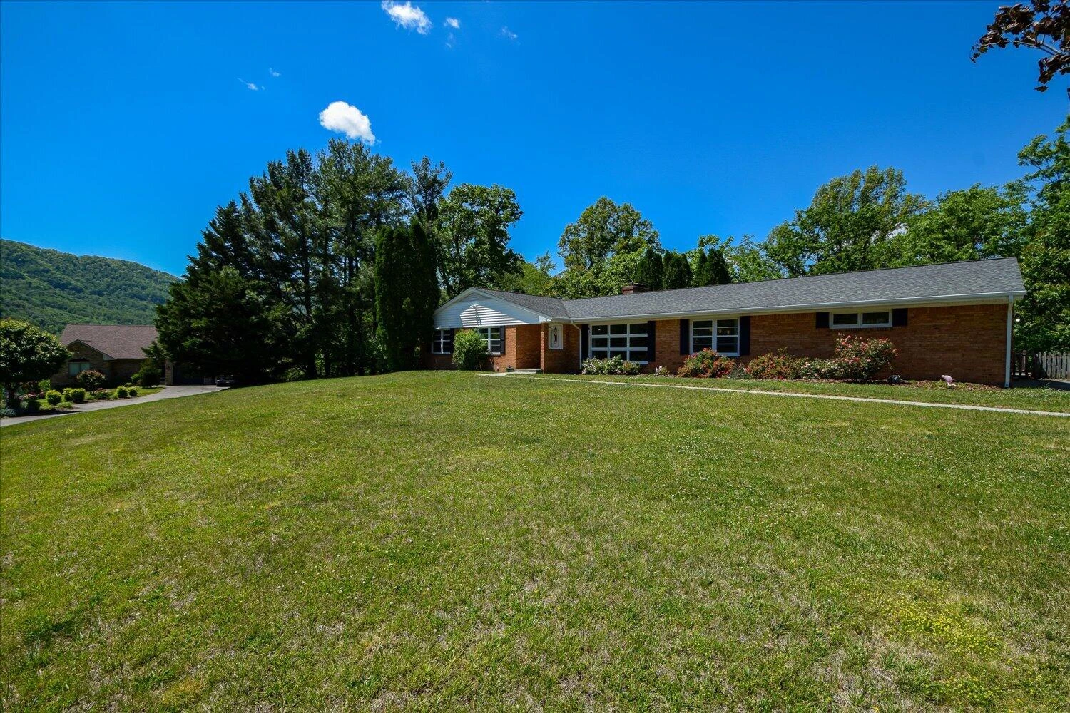 8029 Hilltop DR - Photo 35