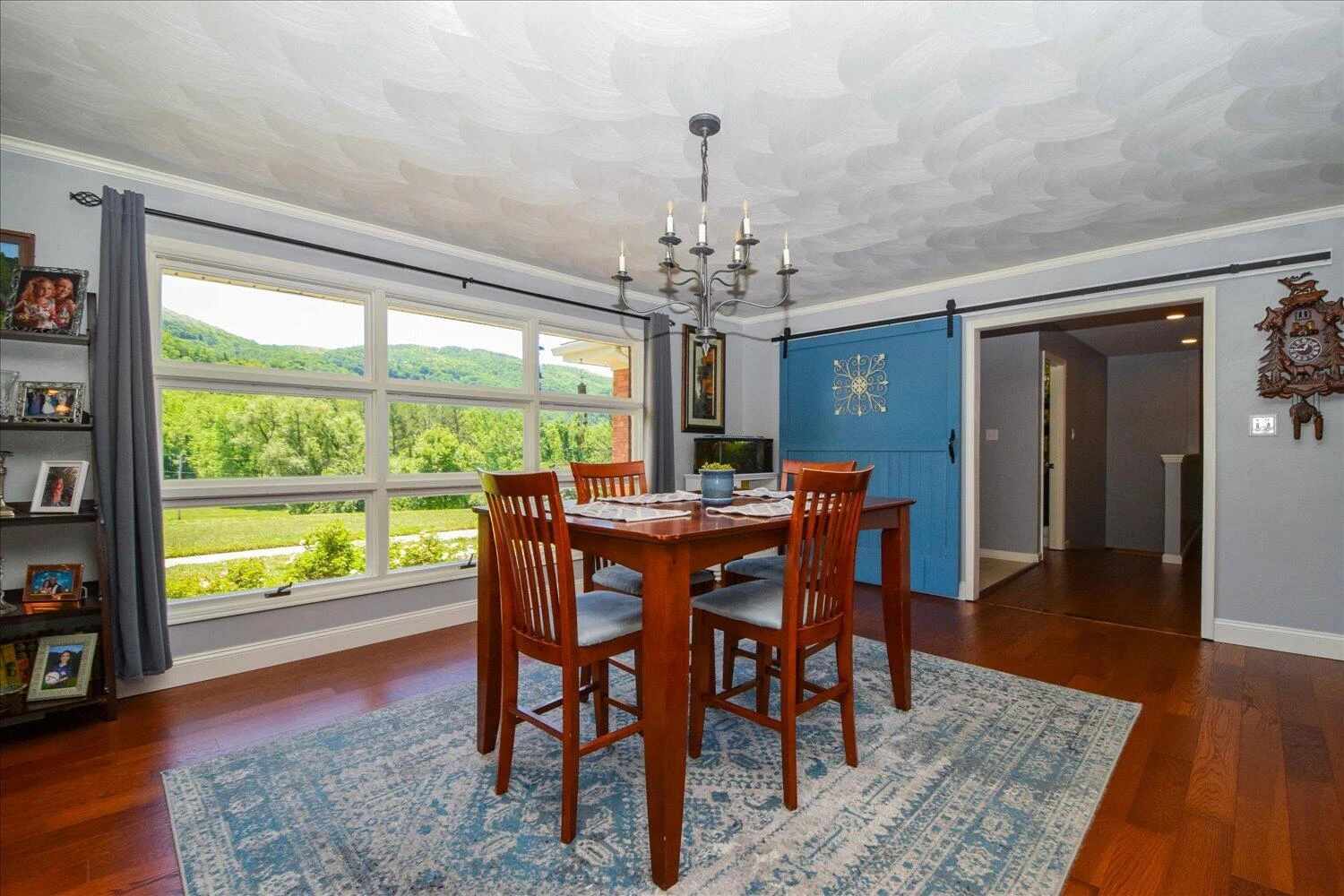 8029 Hilltop DR - Photo 4