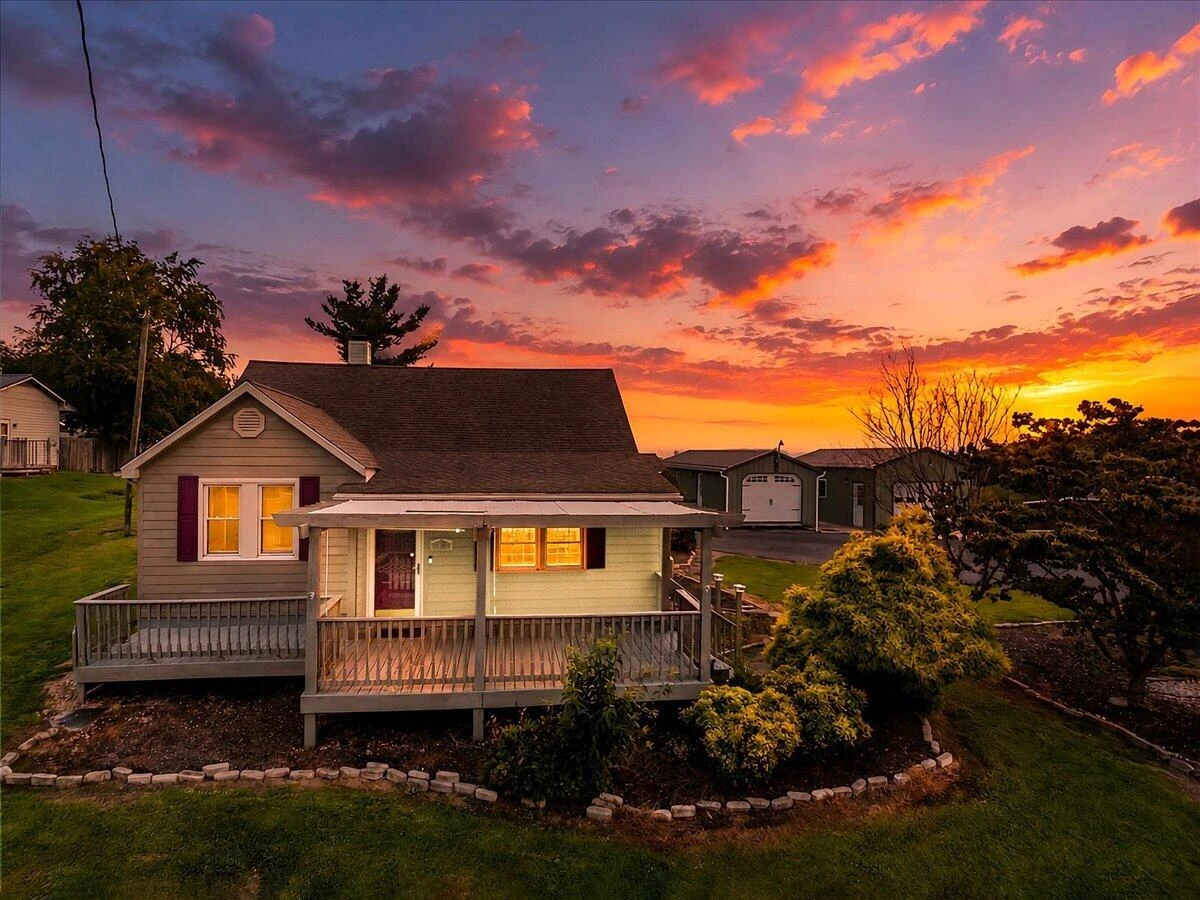 5833 Lyons RD - Photo 2
