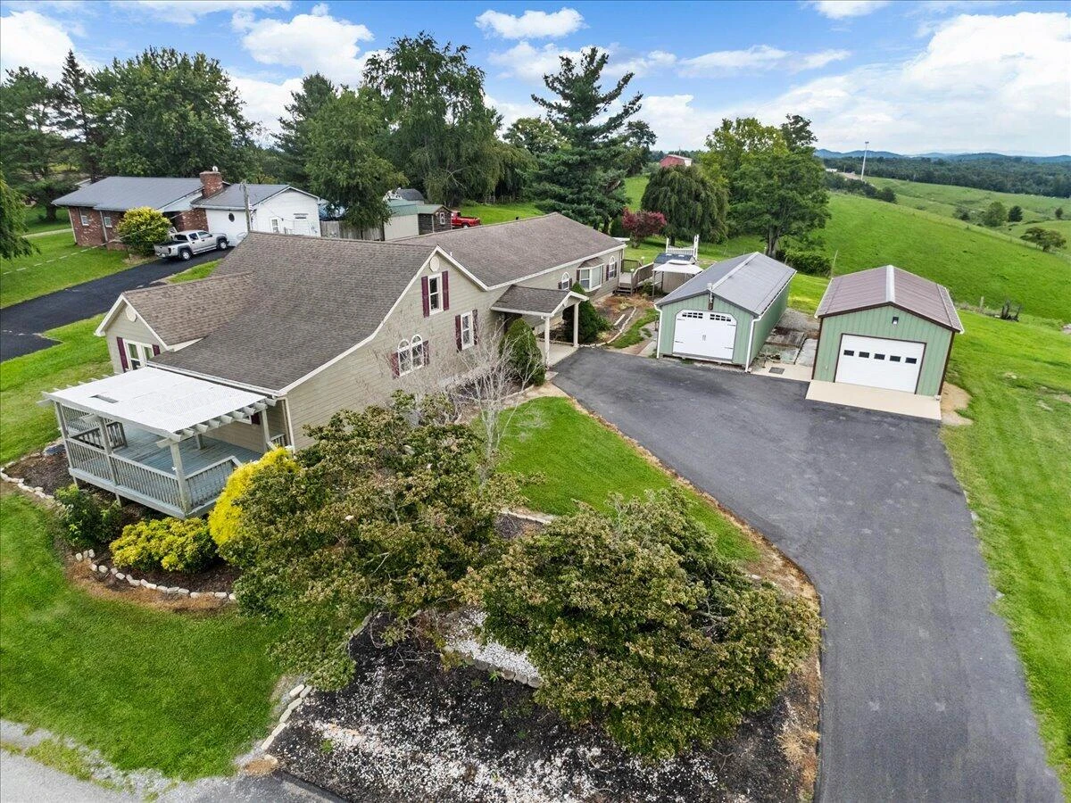 5833 Lyons RD - Photo 11
