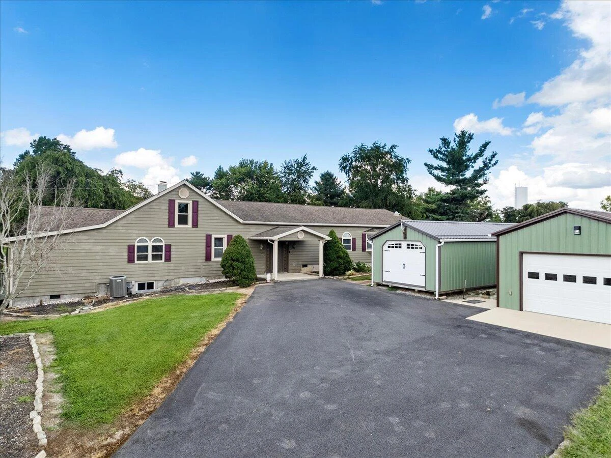 5833 Lyons RD - Photo 14