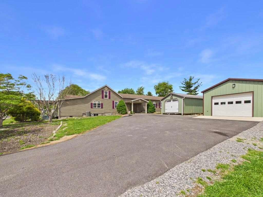 5833 Lyons RD - Photo 65