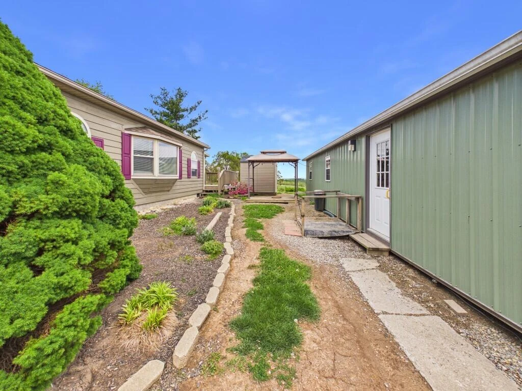 5833 Lyons RD - Photo 60