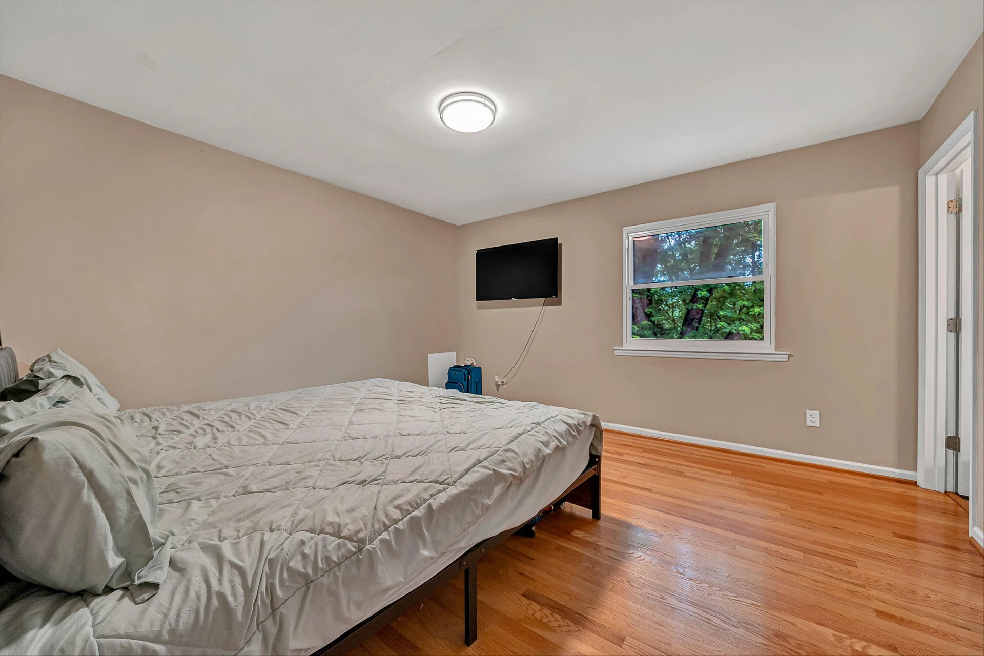 8127 Ashton LN - Photo 13