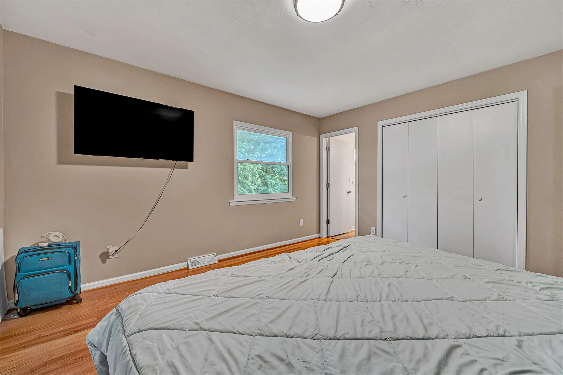 8127 Ashton LN - Photo 14