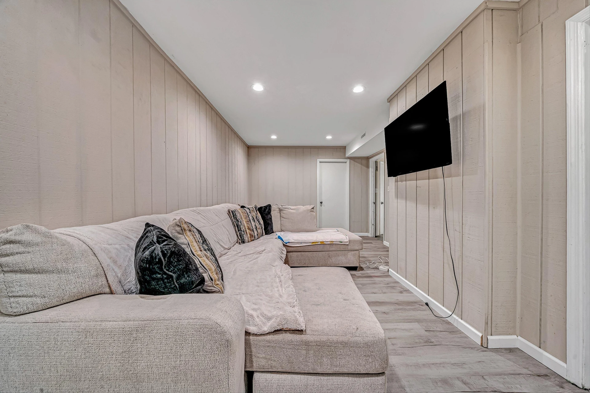 8127 Ashton LN - Photo 20