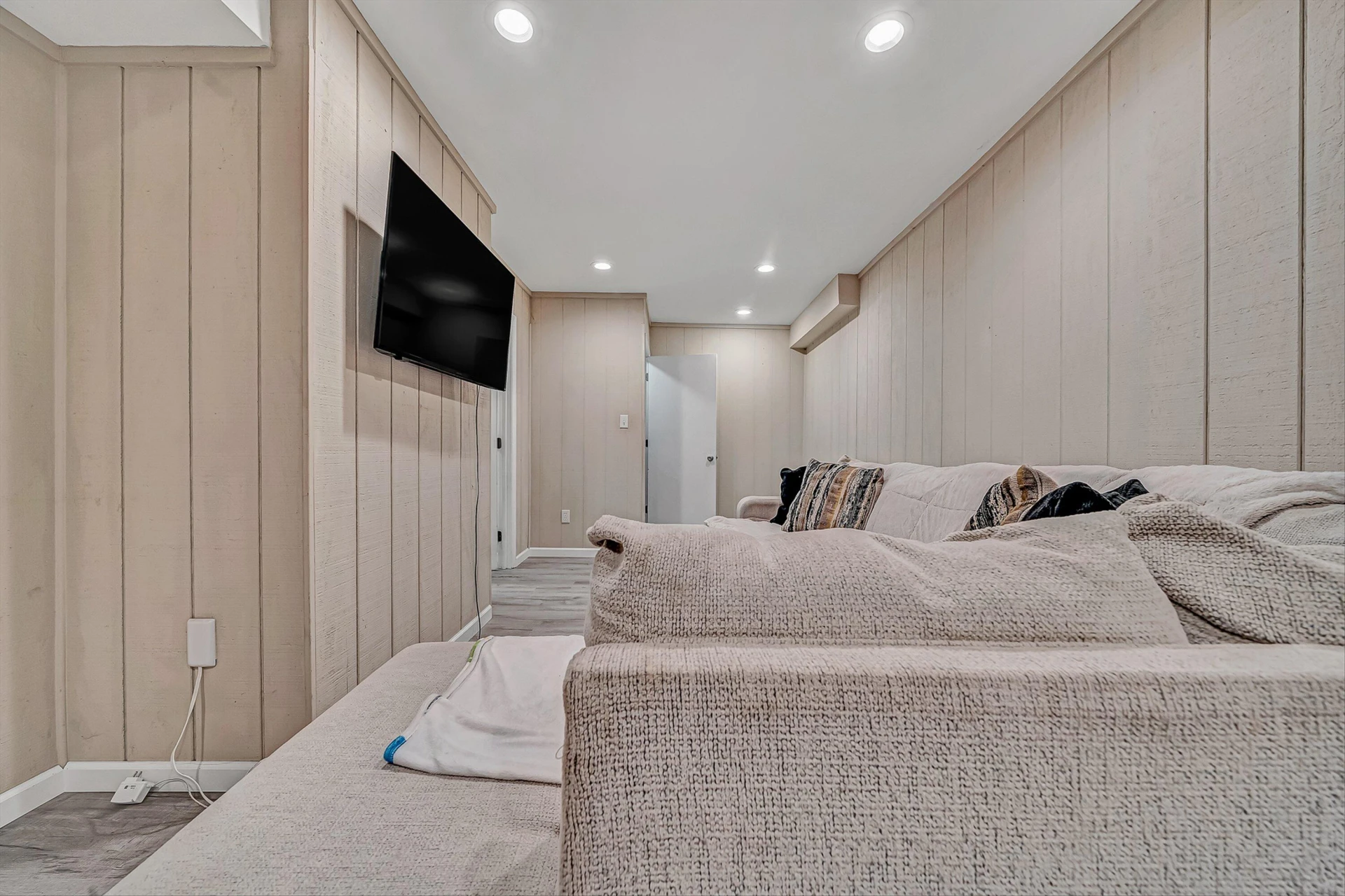 8127 Ashton LN - Photo 21