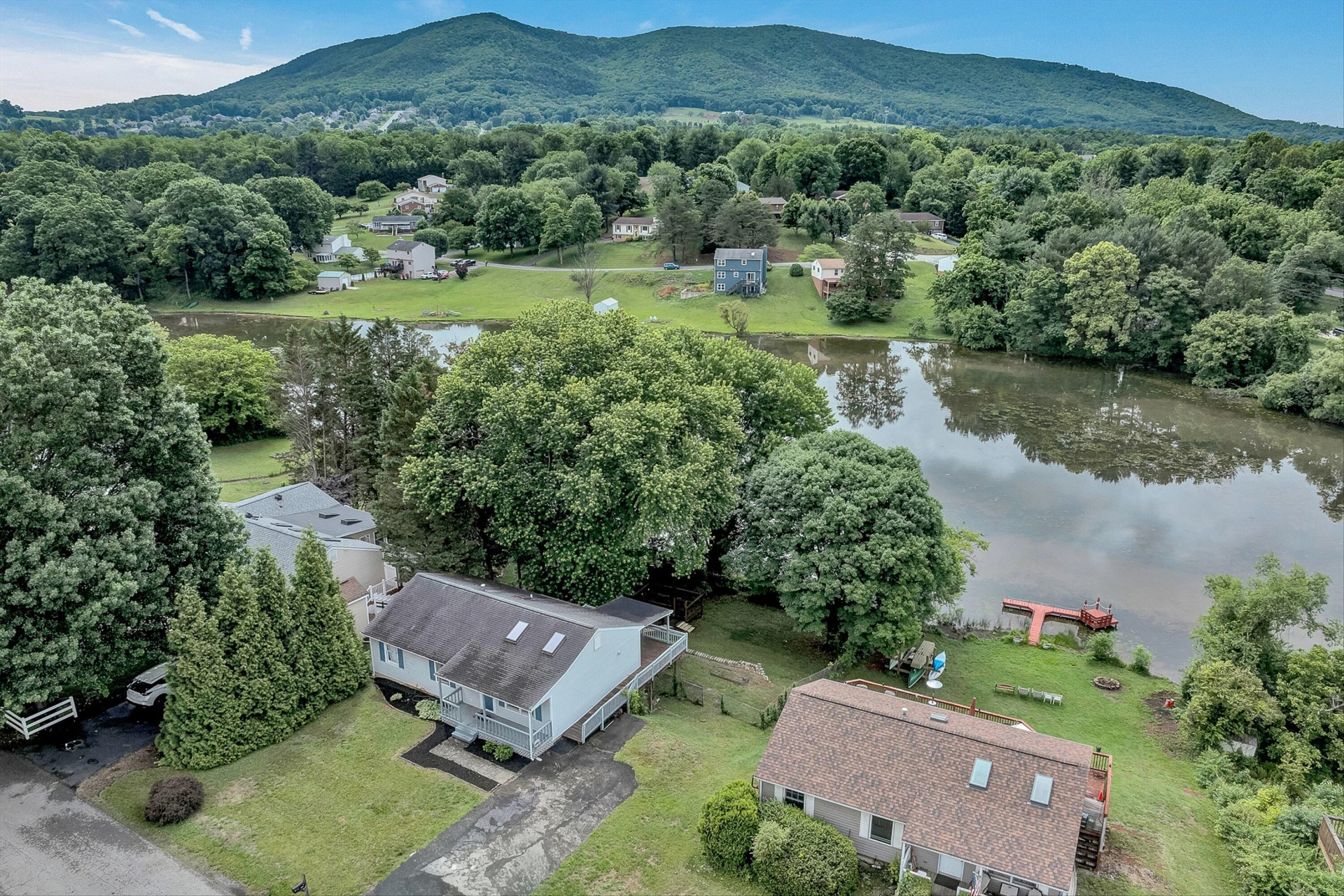 8127 Ashton LN - Photo 4