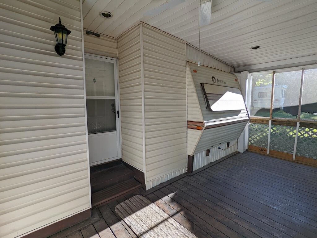 131 Terry LN SE - Photo 8