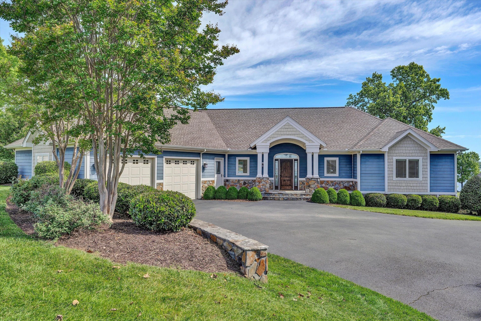 927 Park Way AVE - Photo 3