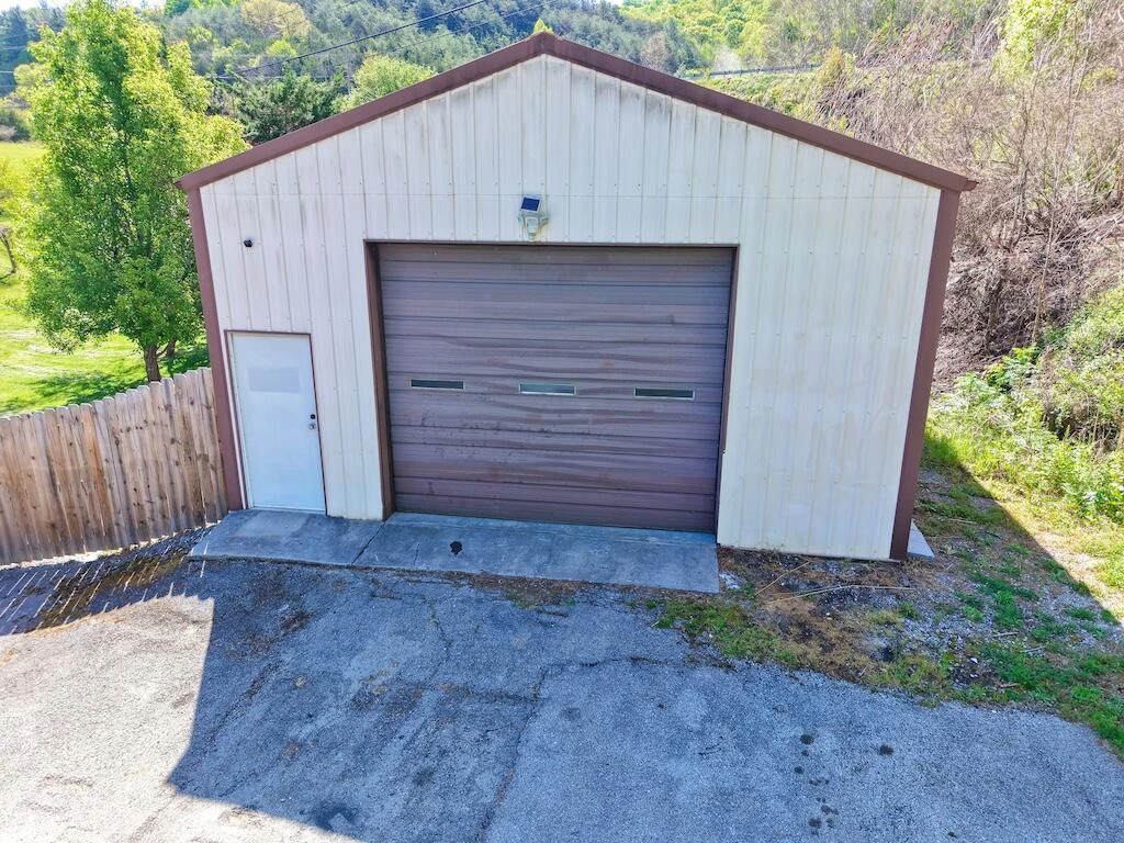 428 Maybrook RD - Photo 20