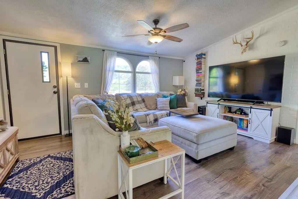 428 Maybrook RD - Photo 3