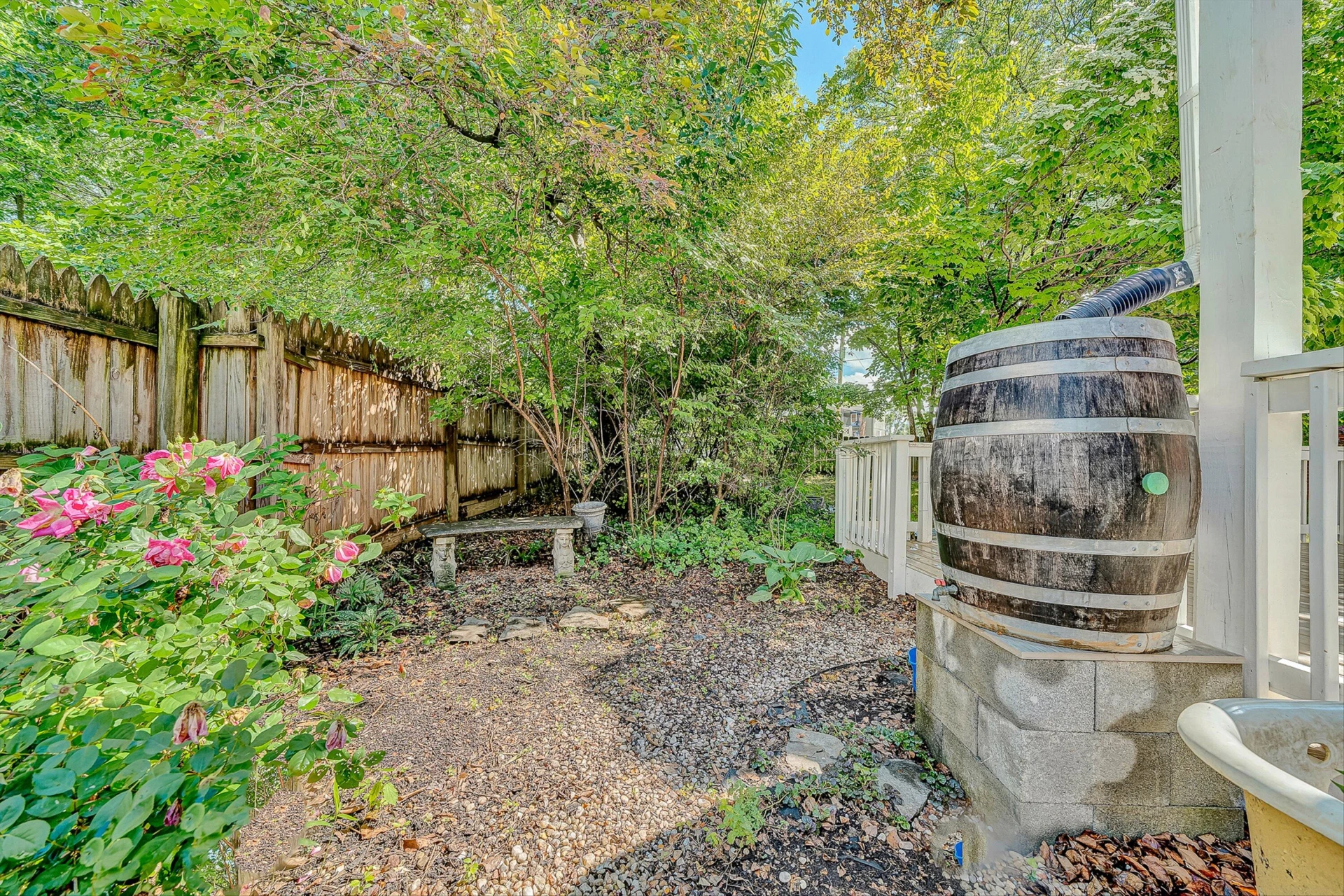 646 Elm AVE SW - Photo 37