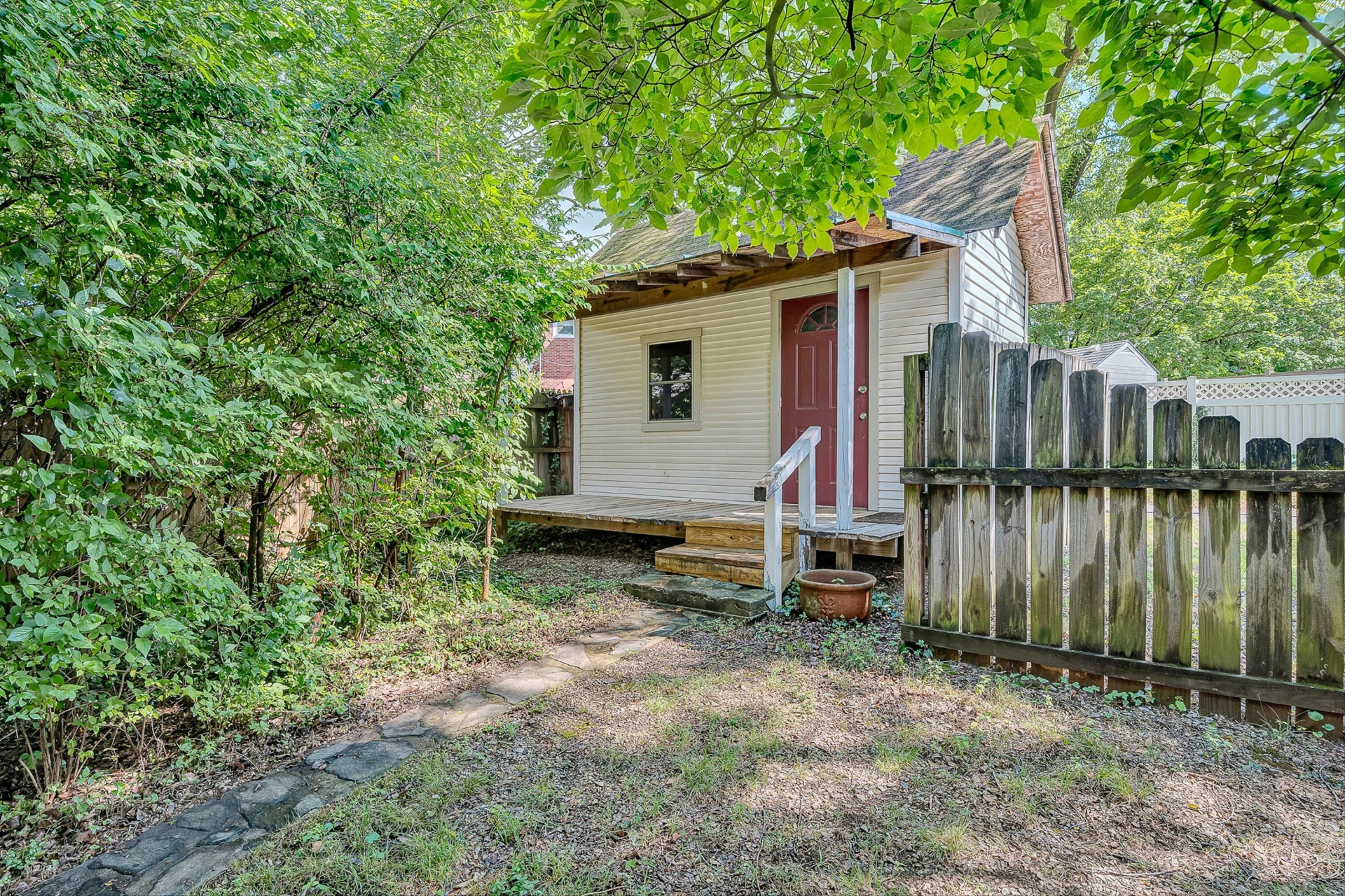 646 Elm AVE SW - Photo 41