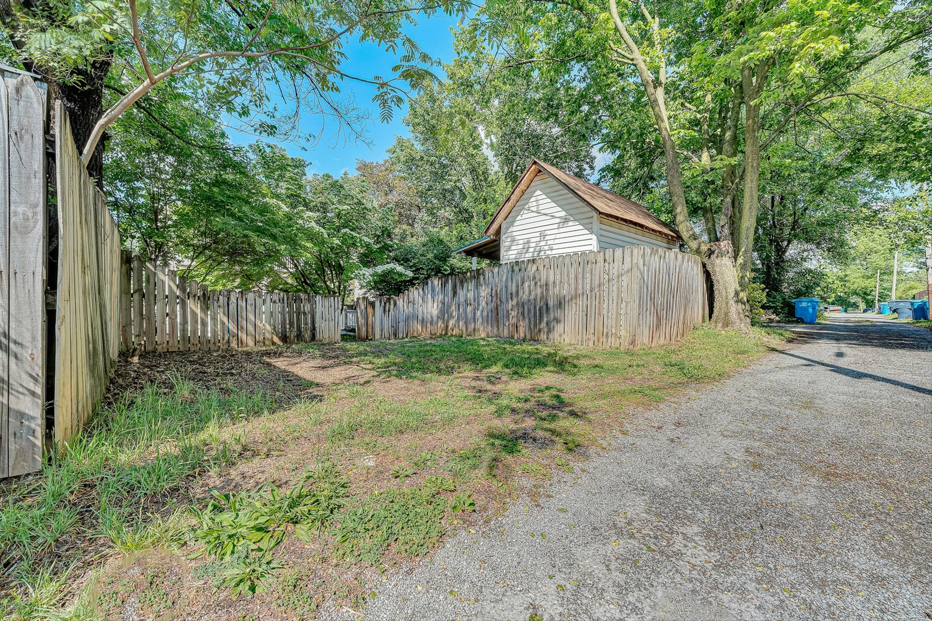 646 Elm AVE SW - Photo 43