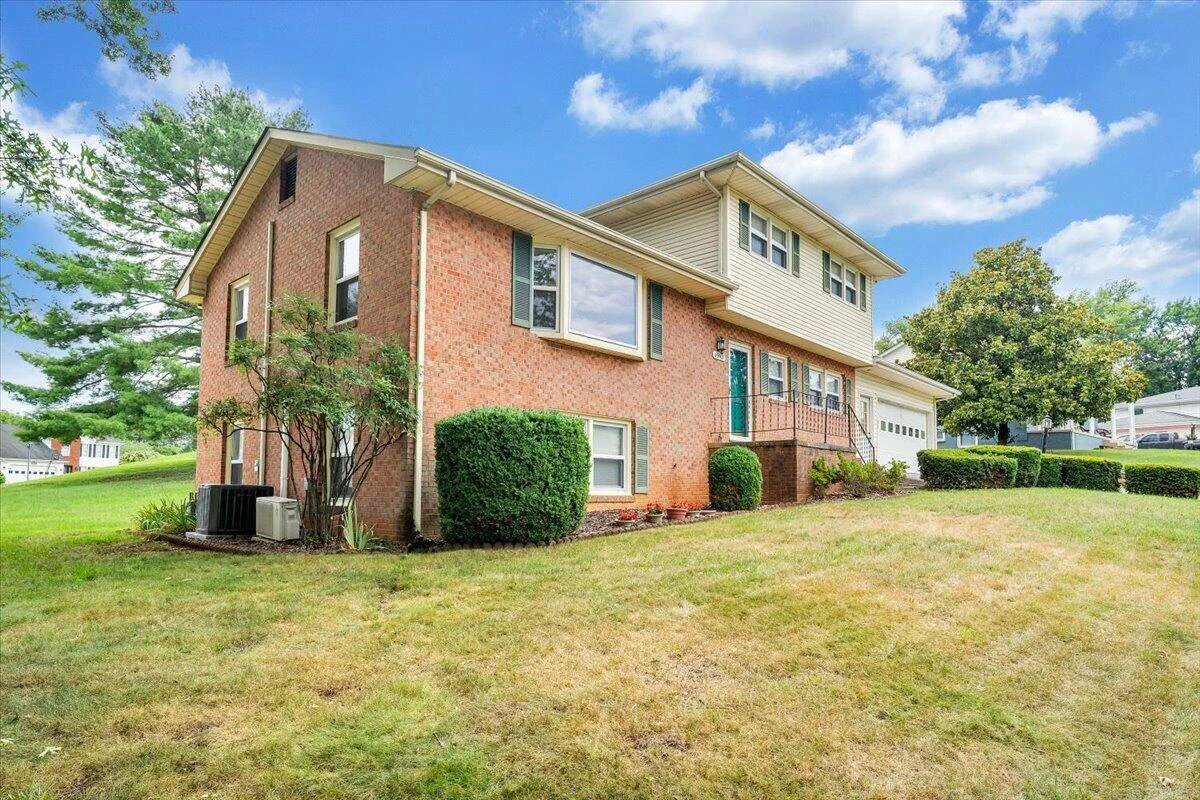 4948 N Lake DR - Photo 7