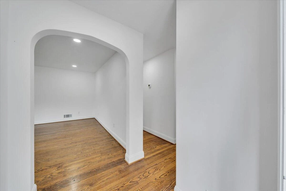 425 Idaho ST - Photo 4