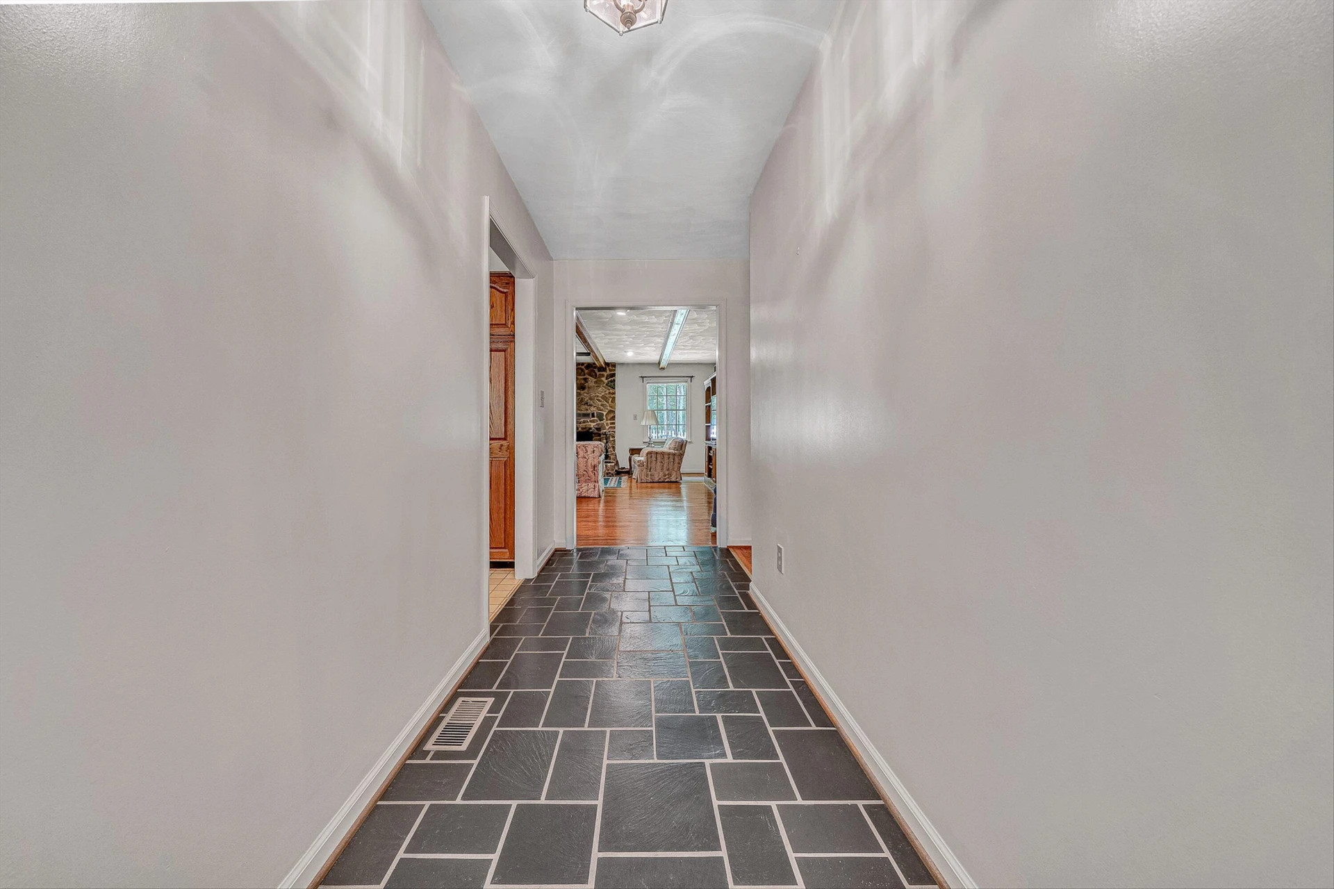 206 Brookledge DR - Photo 5