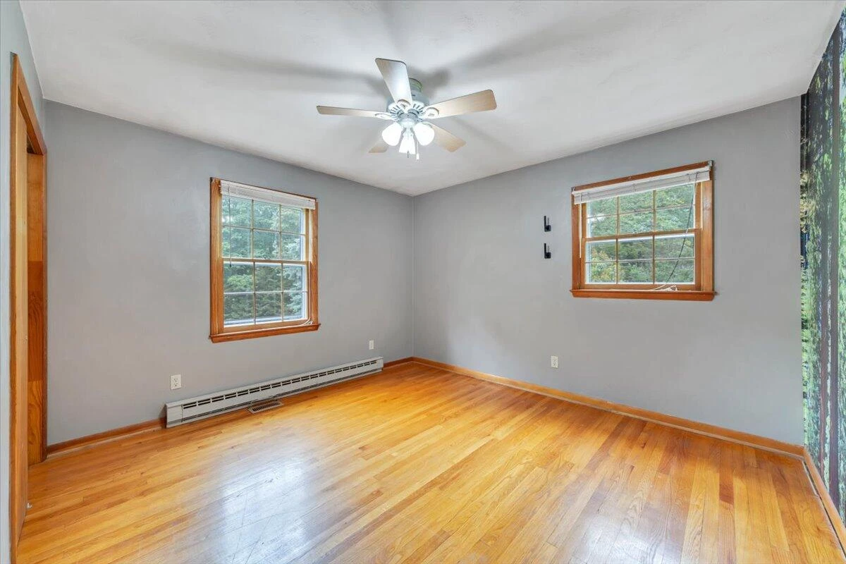 811 Arcadia RD - Photo 16