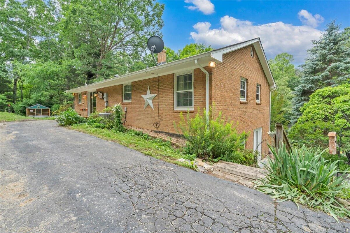 811 Arcadia RD - Photo 34