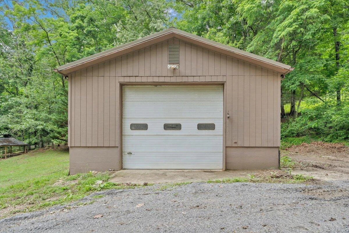 811 Arcadia RD - Photo 37