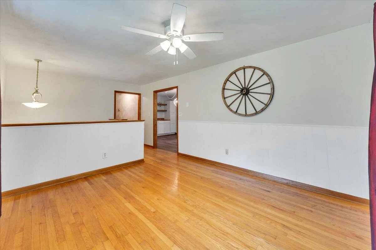 811 Arcadia RD - Photo 7