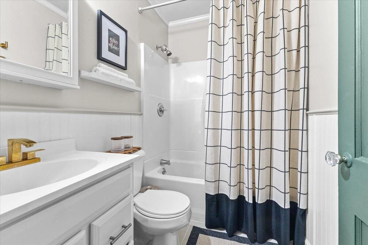 2529 Derwent DR SW - Photo 19