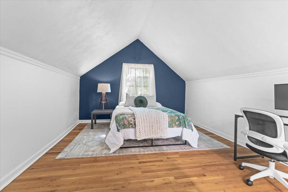 2529 Derwent DR SW - Photo 21