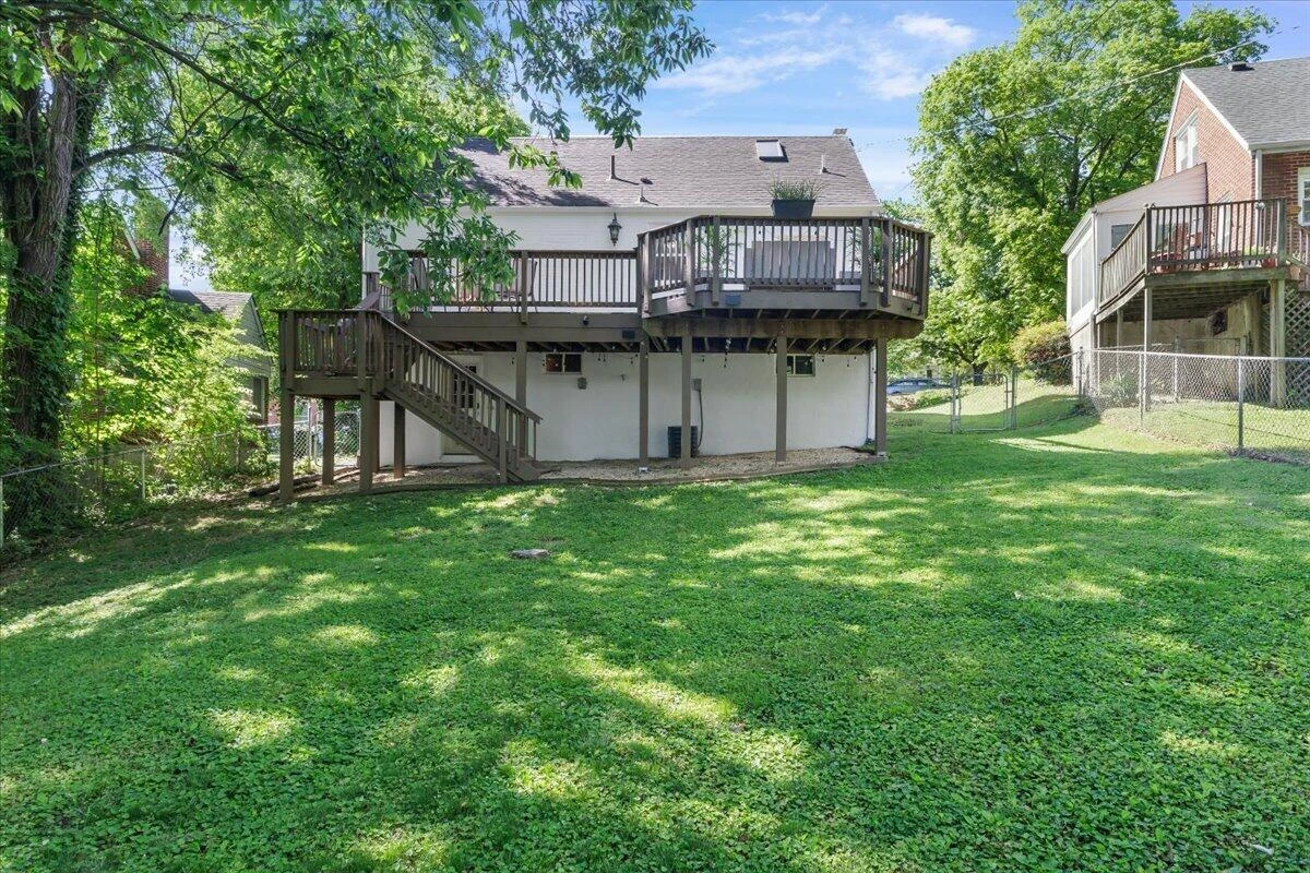 2529 Derwent DR SW - Photo 32