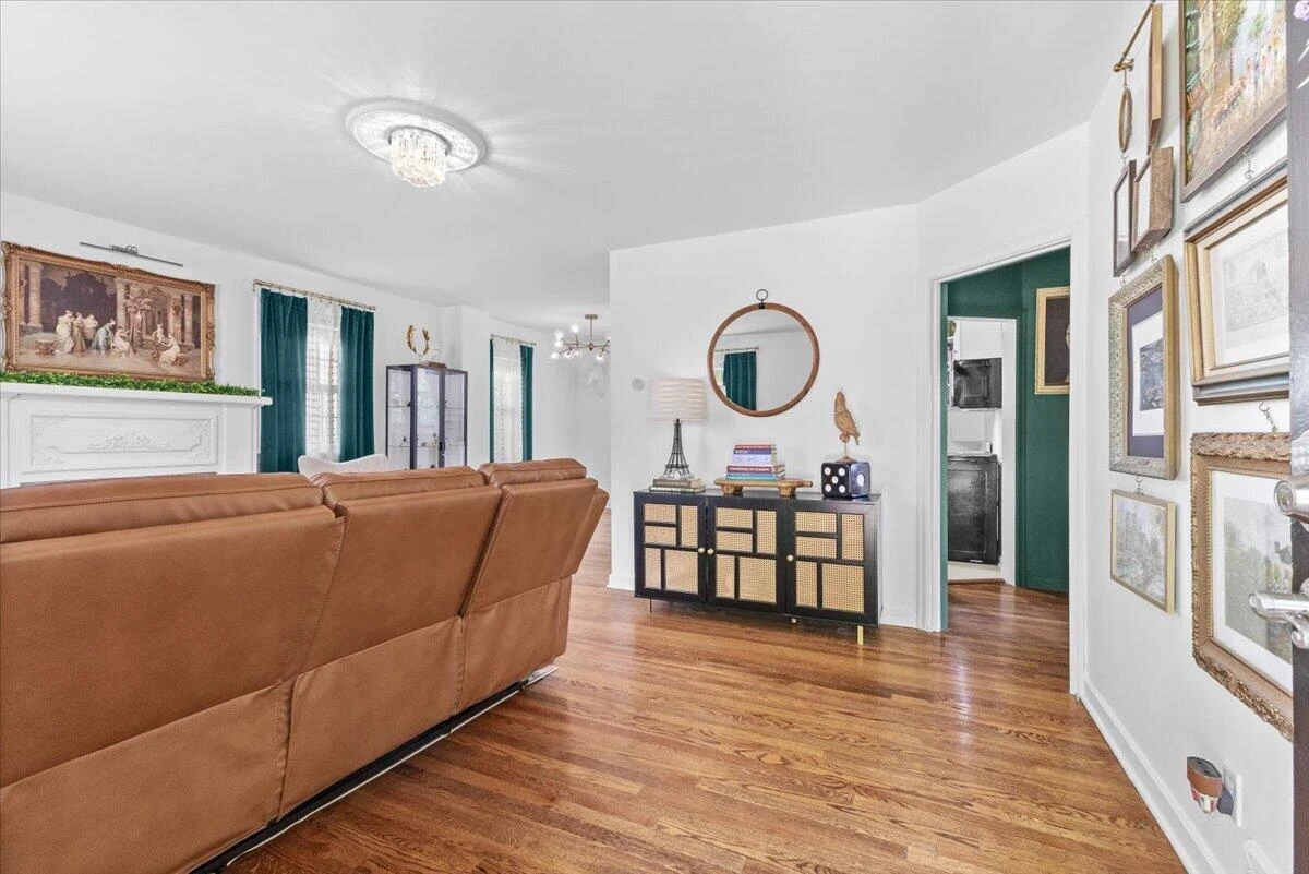 2529 Derwent DR SW - Photo 5