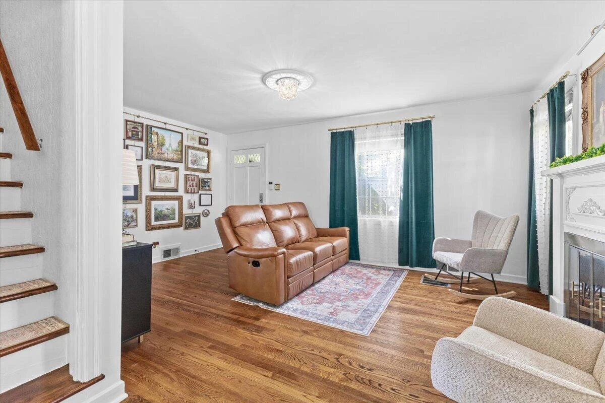 2529 Derwent DR SW - Photo 7