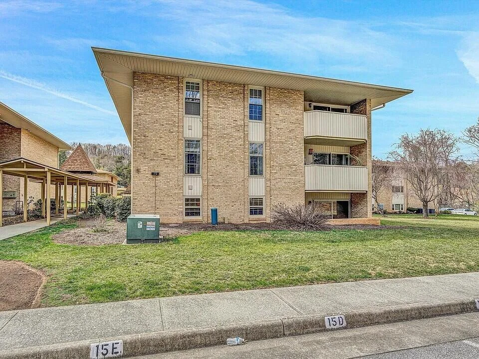 5260 Crossbow CIR #15C