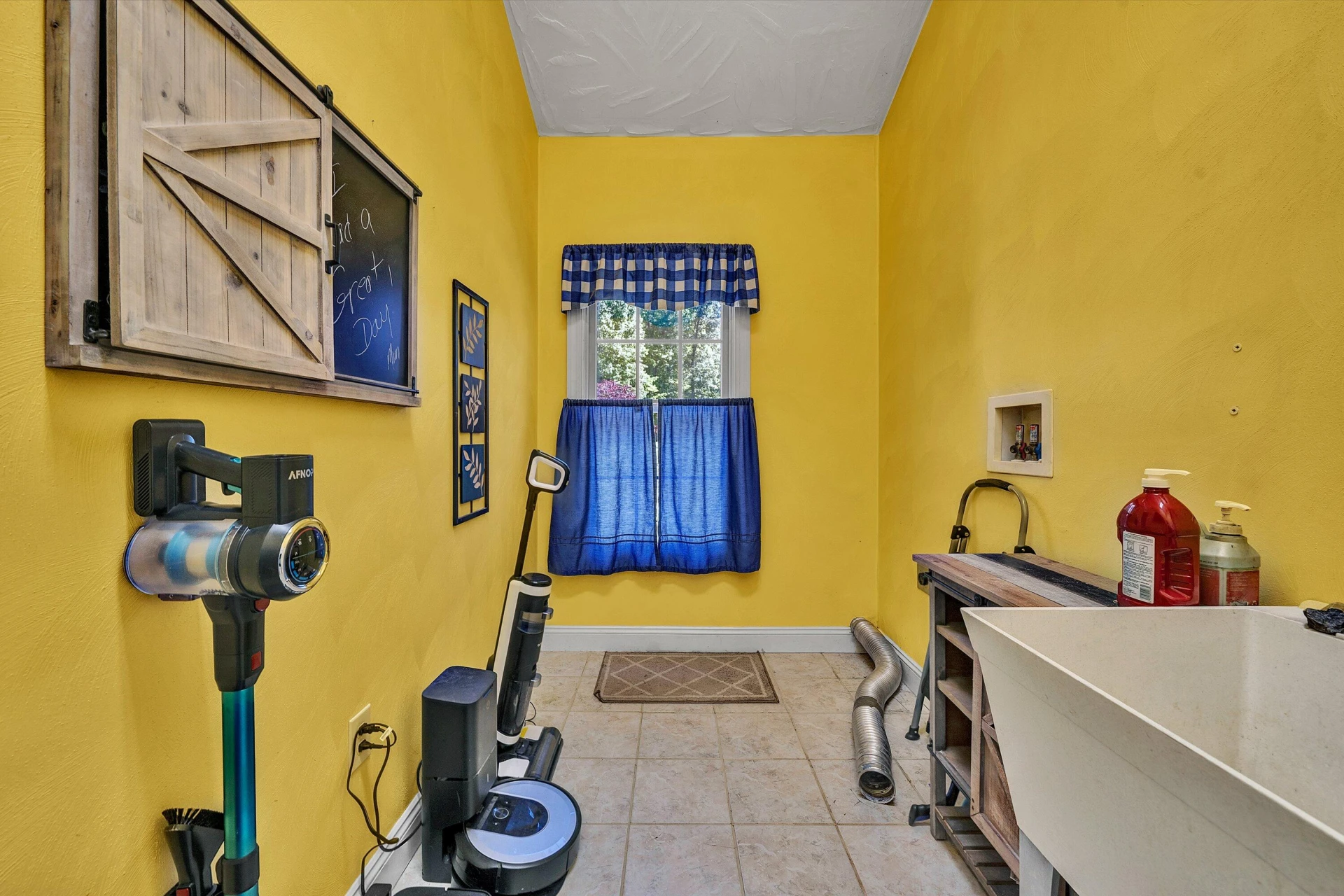 1805 Carroll RD - Photo 23