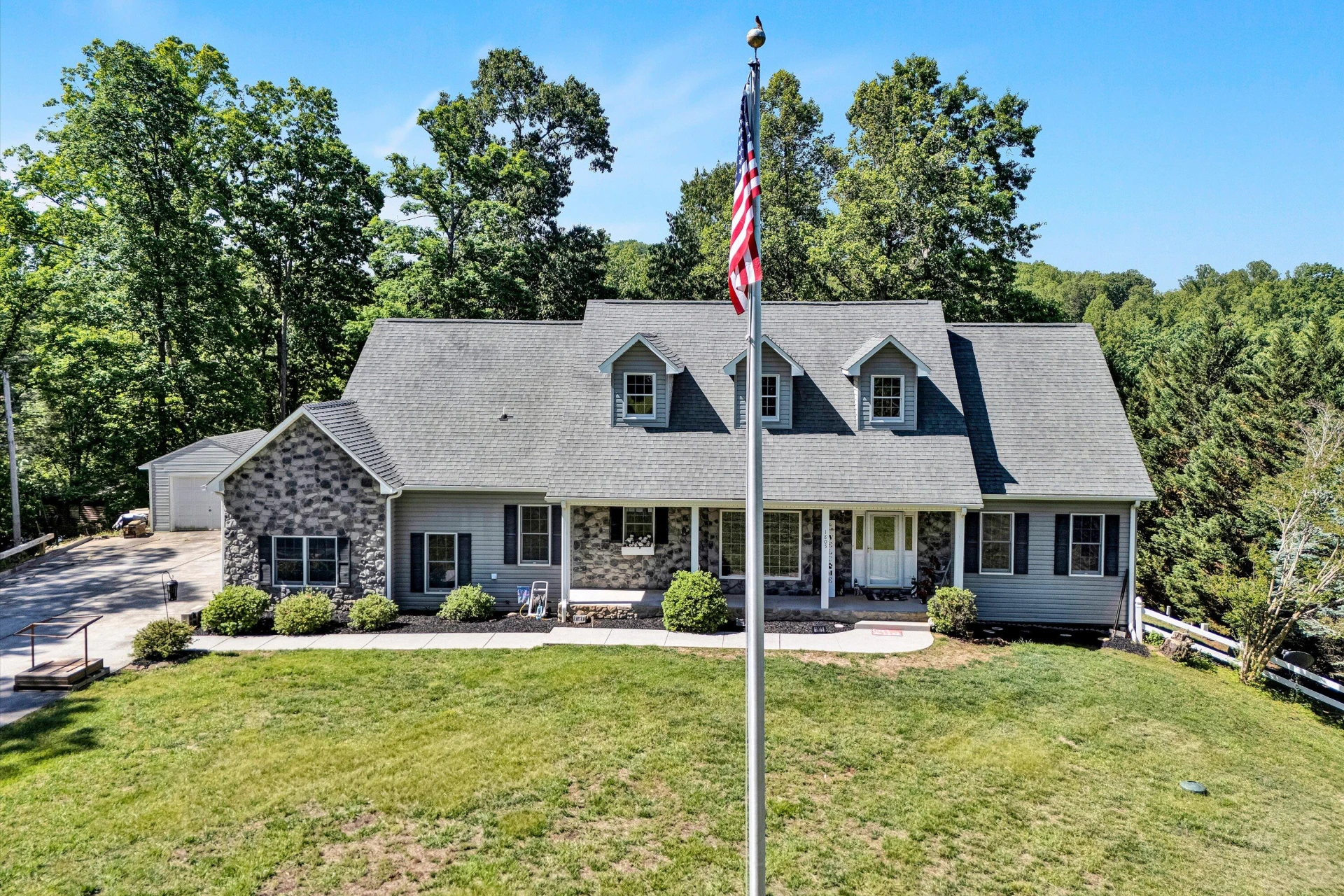 1805 Carroll RD - Photo 5