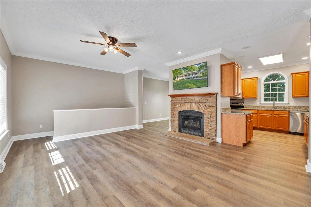 1044 Striper CT - Photo 8