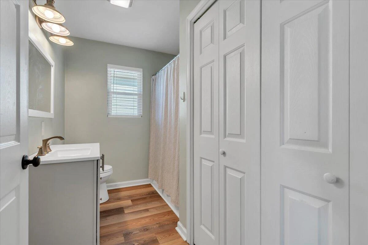 1611 Barton ST SE - Photo 15