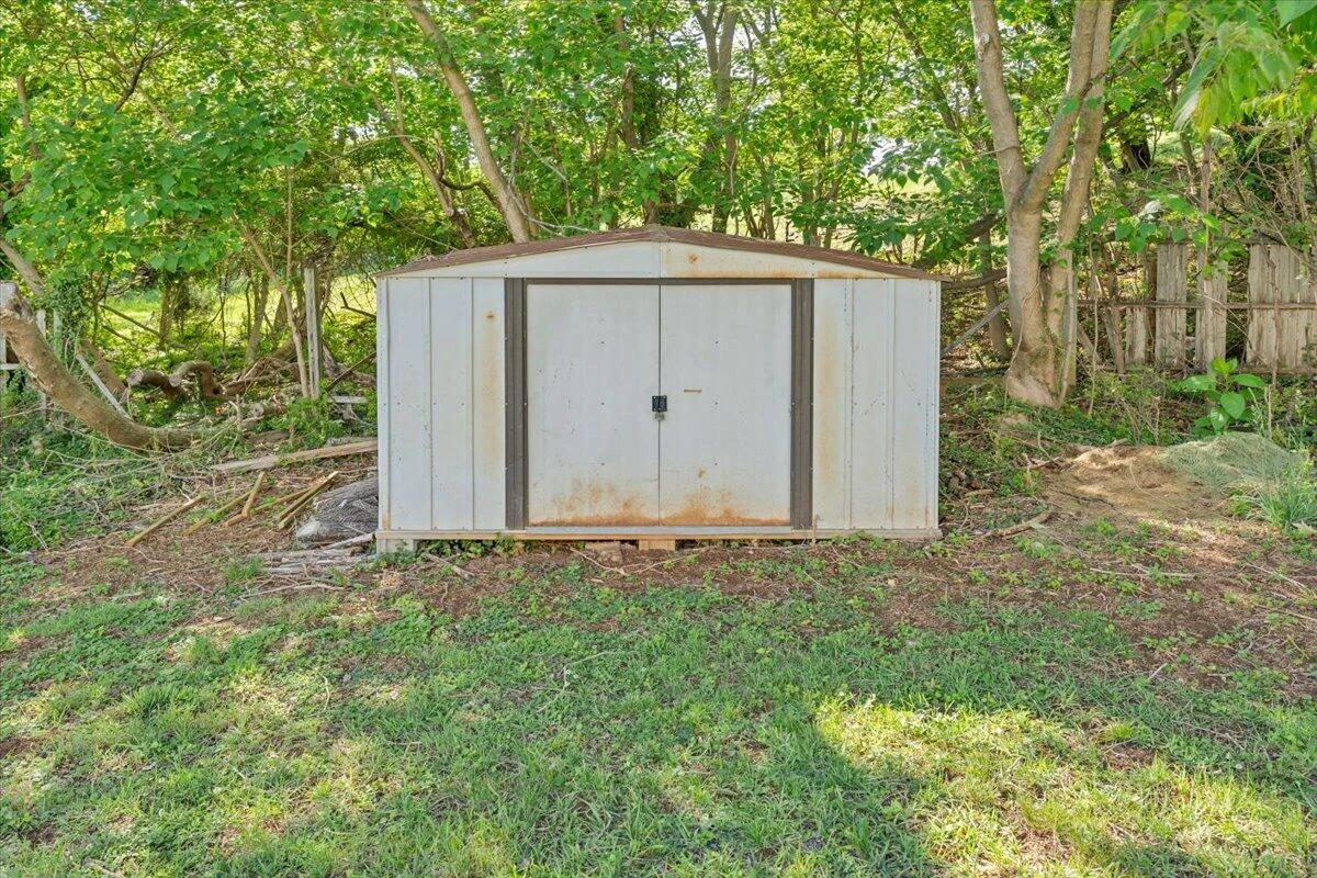 1611 Barton ST SE - Photo 22