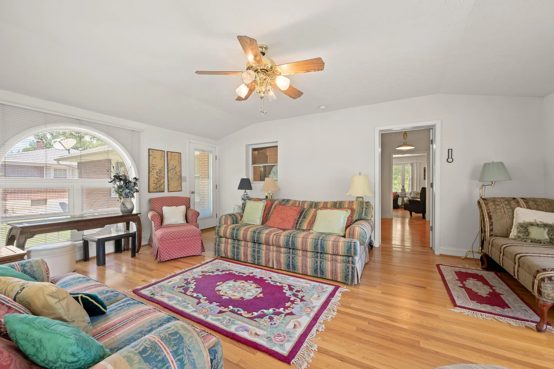 1533 Oakwood ST - Photo 15