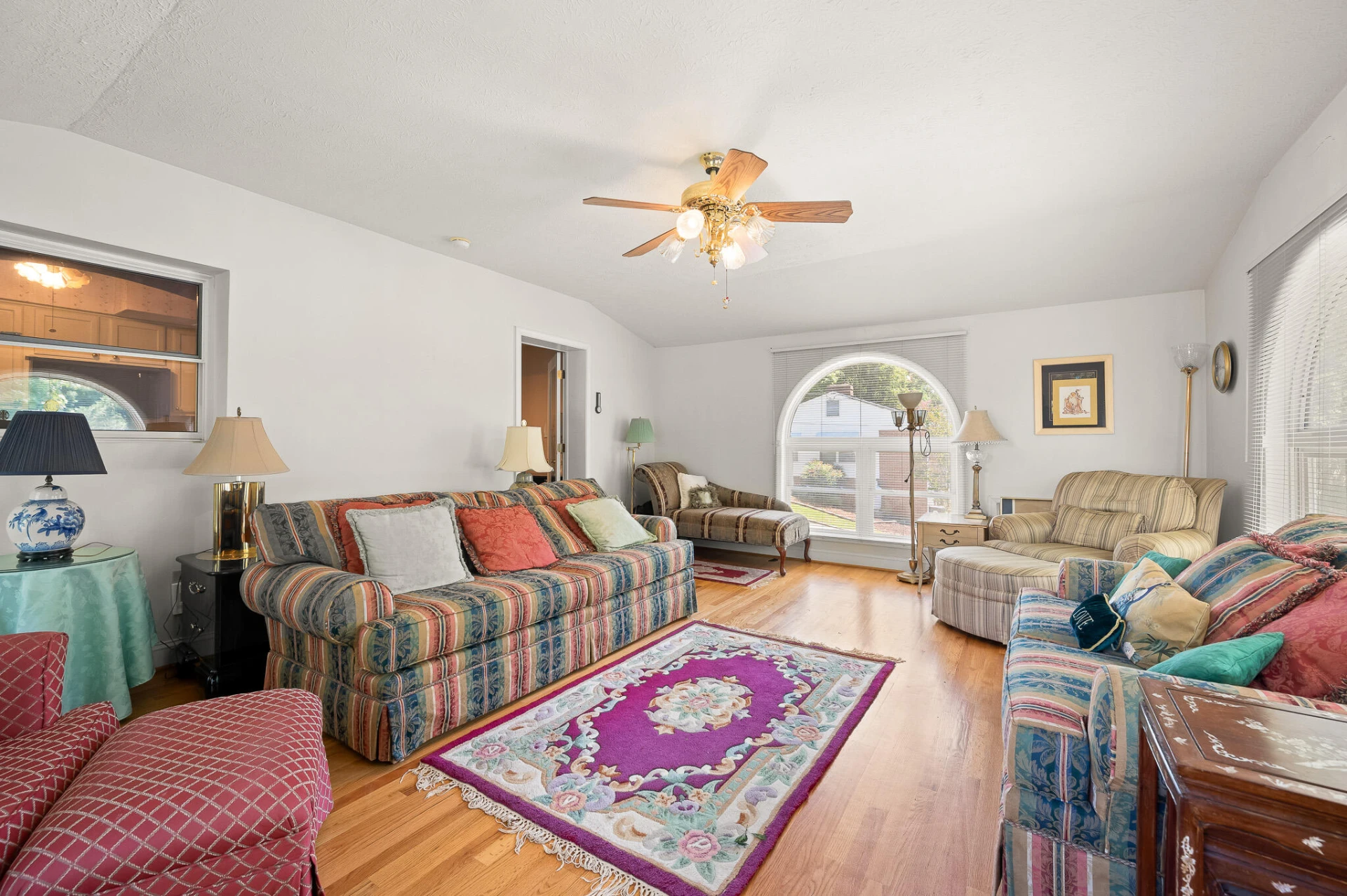 1533 Oakwood ST - Photo 16