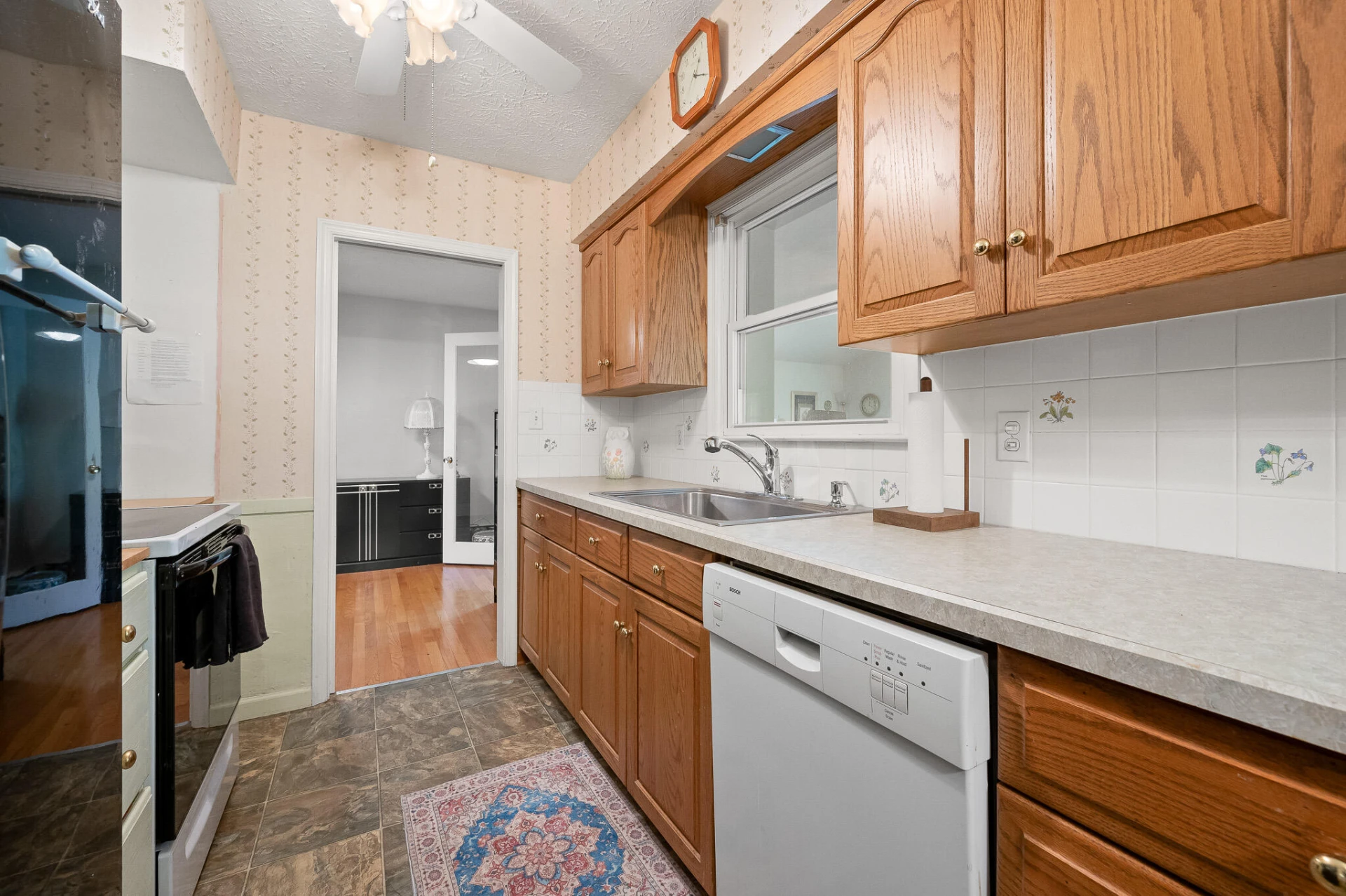 1533 Oakwood ST - Photo 19