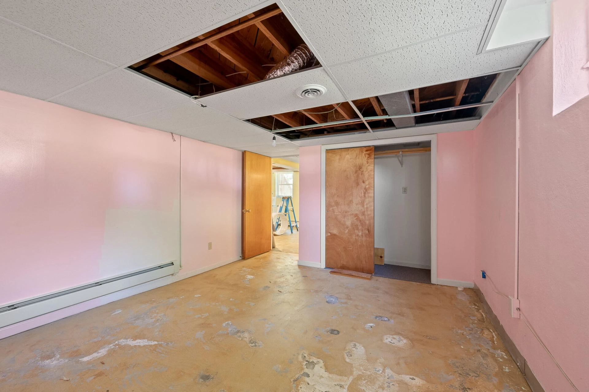 1533 Oakwood ST - Photo 39